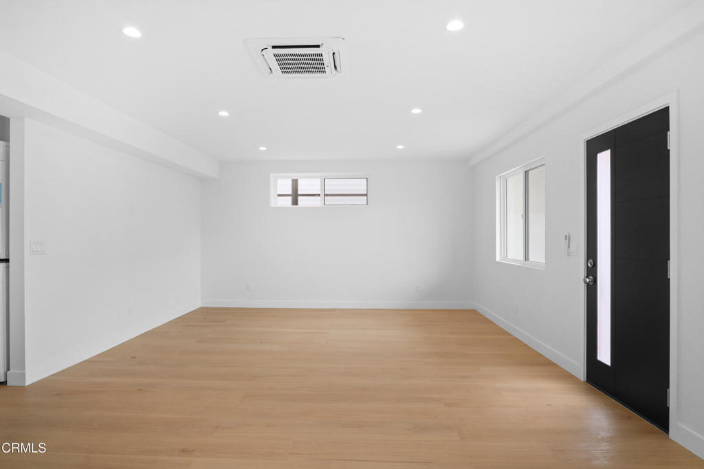 112 N Kenneth Road 101