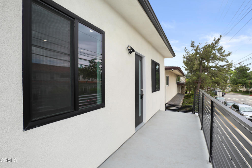 112 N Kenneth Road 201