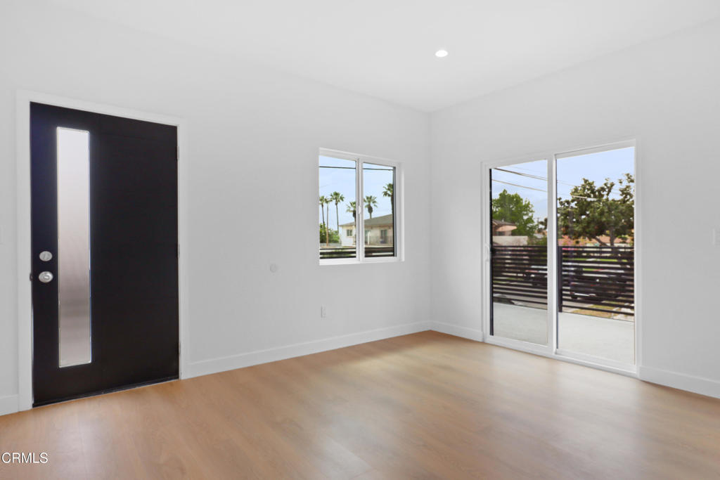 112 N Kenneth Road 201