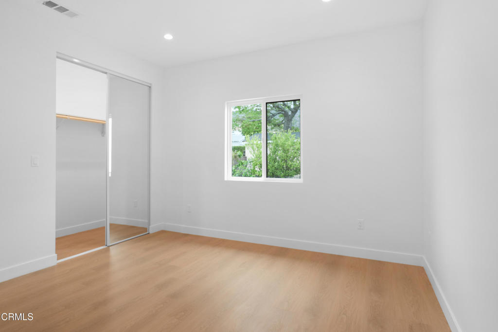 112 N Kenneth Road 201