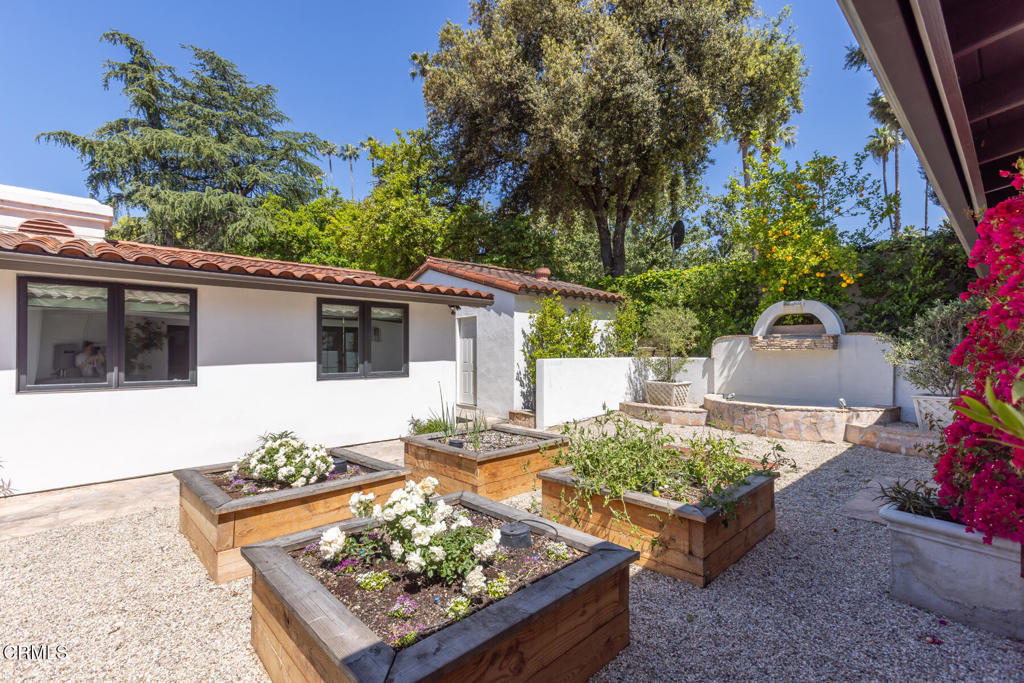 4435 Encinas Drive