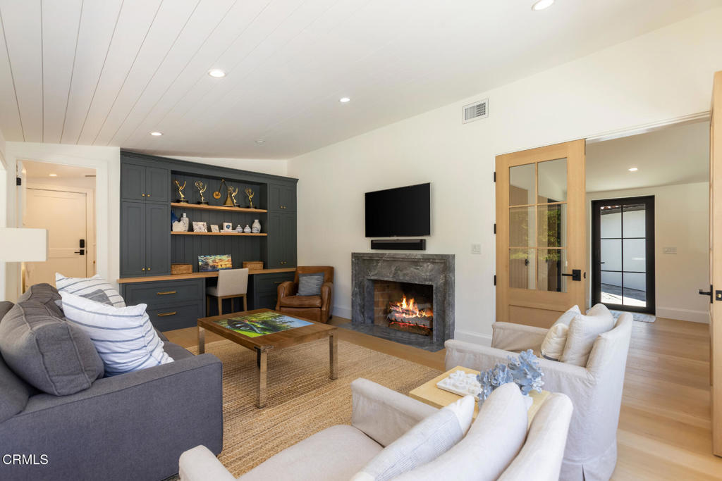 4435 Encinas Drive