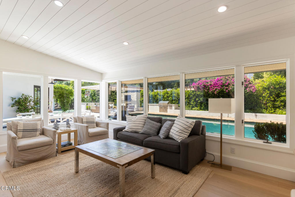 4435 Encinas Drive