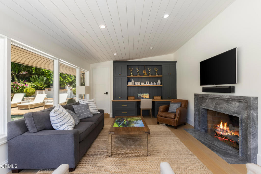 4435 Encinas Drive