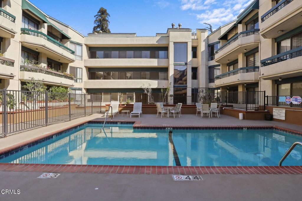 435 La Fayette Park Place 102