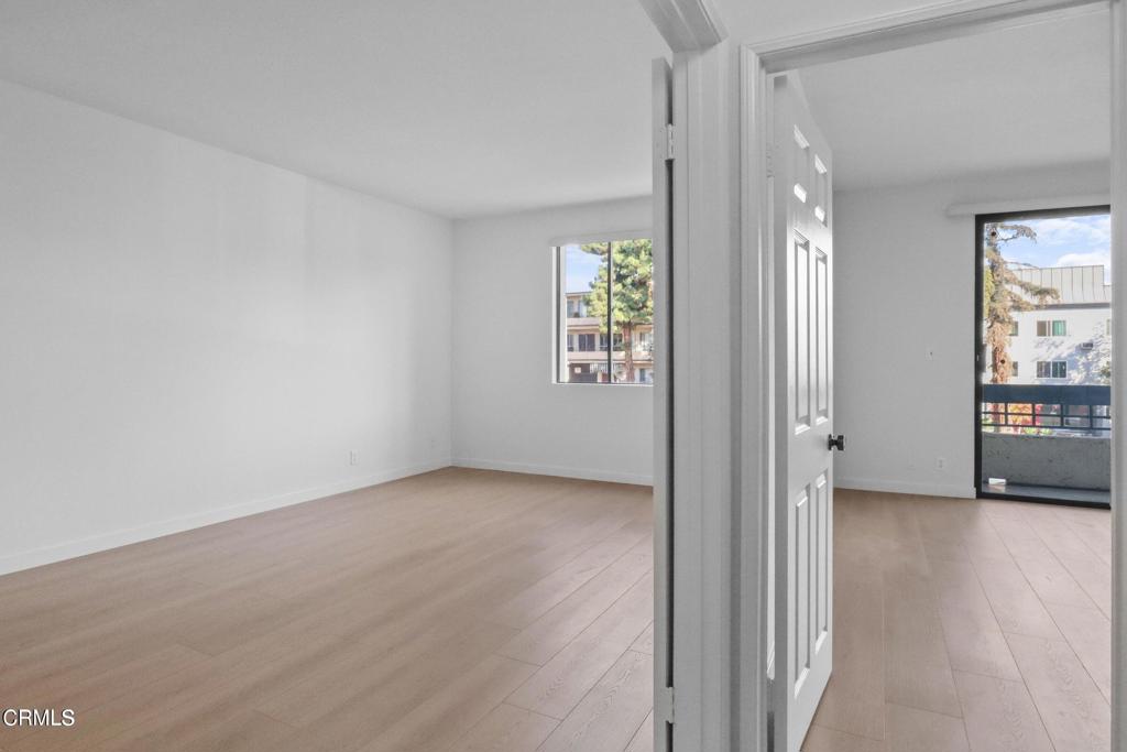 435 La Fayette Park Place 102