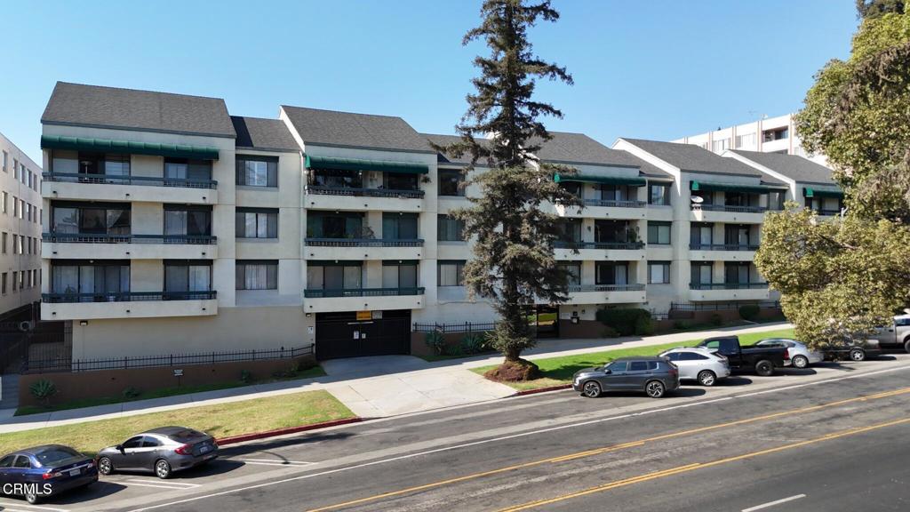 435 La Fayette Park Place 102