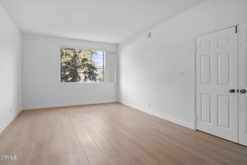 435 La Fayette Park Place 102
