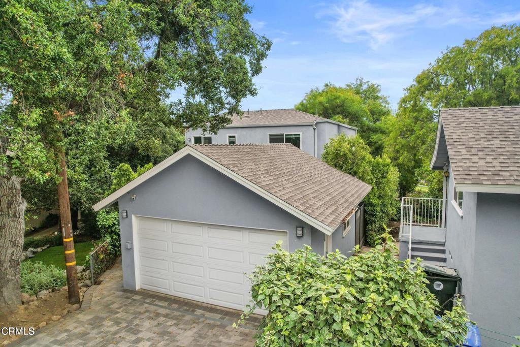 2764 Frances Avenue