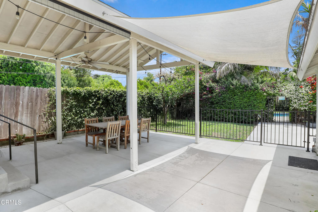 2520 Casitas Avenue