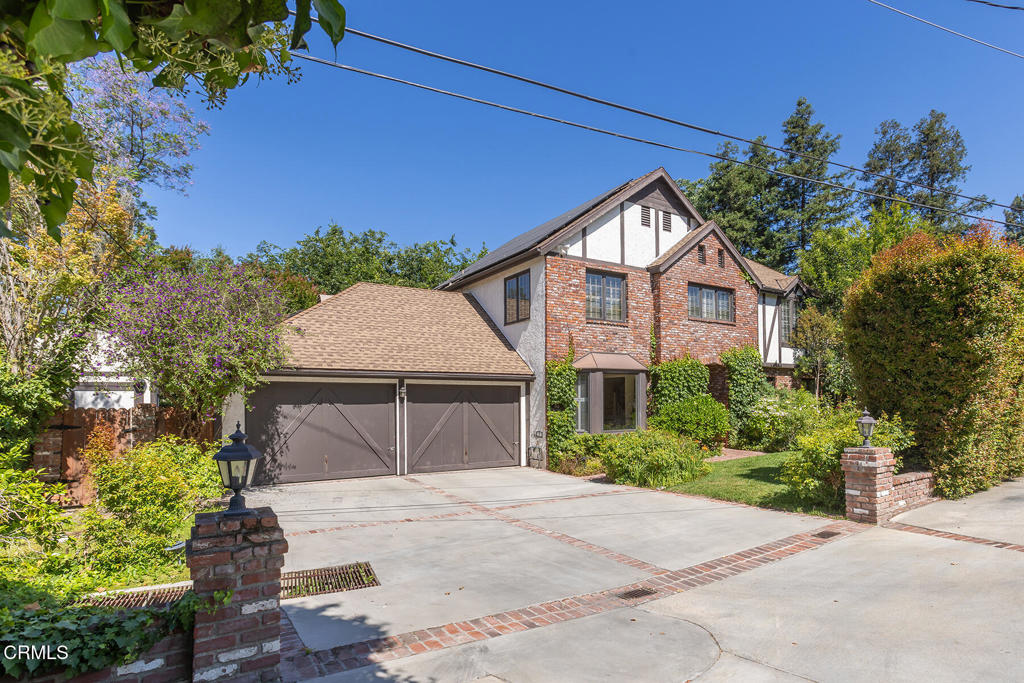 4621 Alta Canyada Road