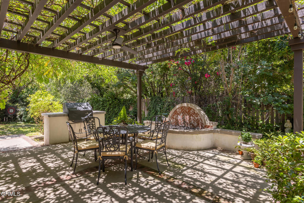 4621 Alta Canyada Road