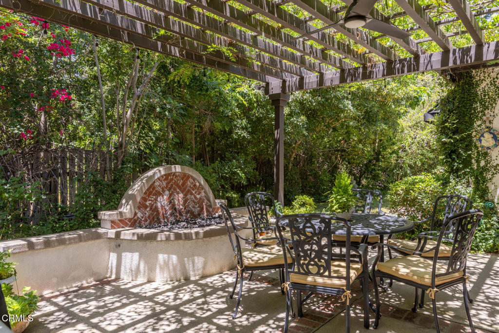 4621 Alta Canyada Road