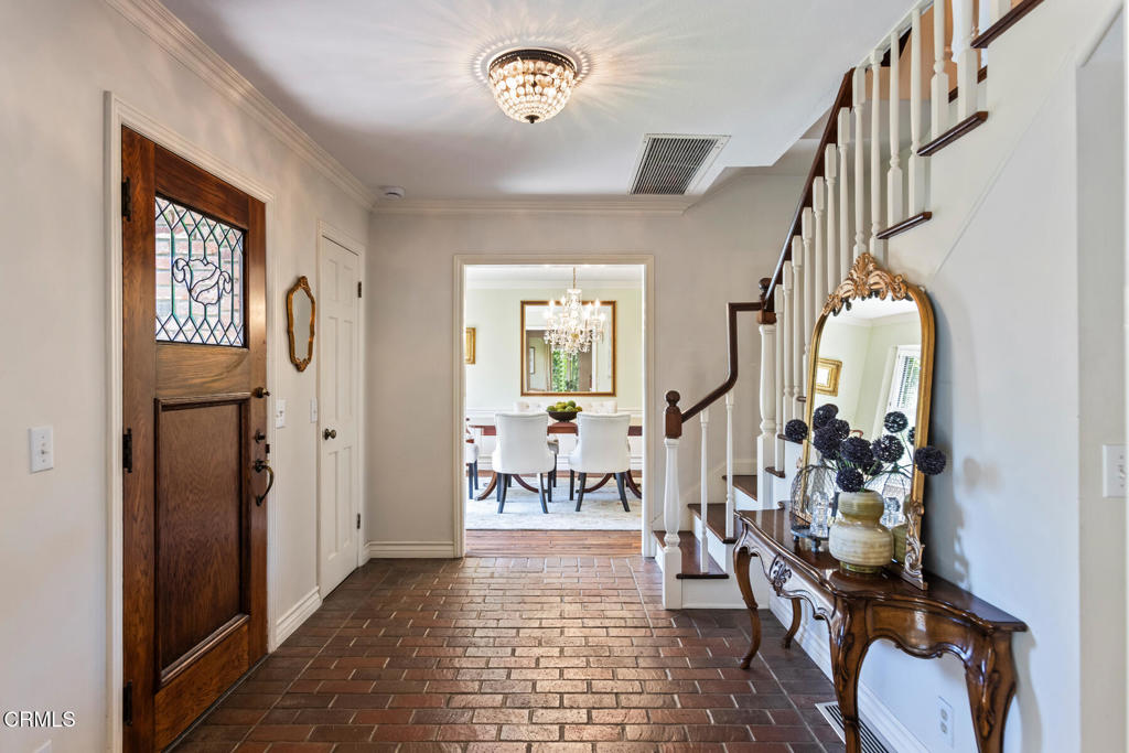 4621 Alta Canyada Road
