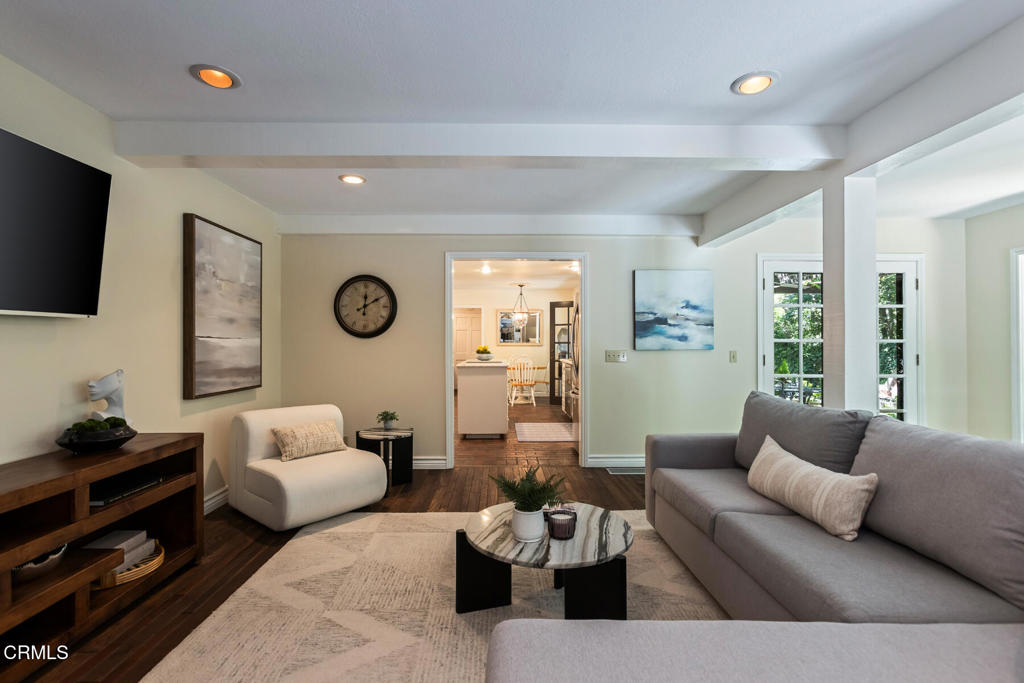 4621 Alta Canyada Road