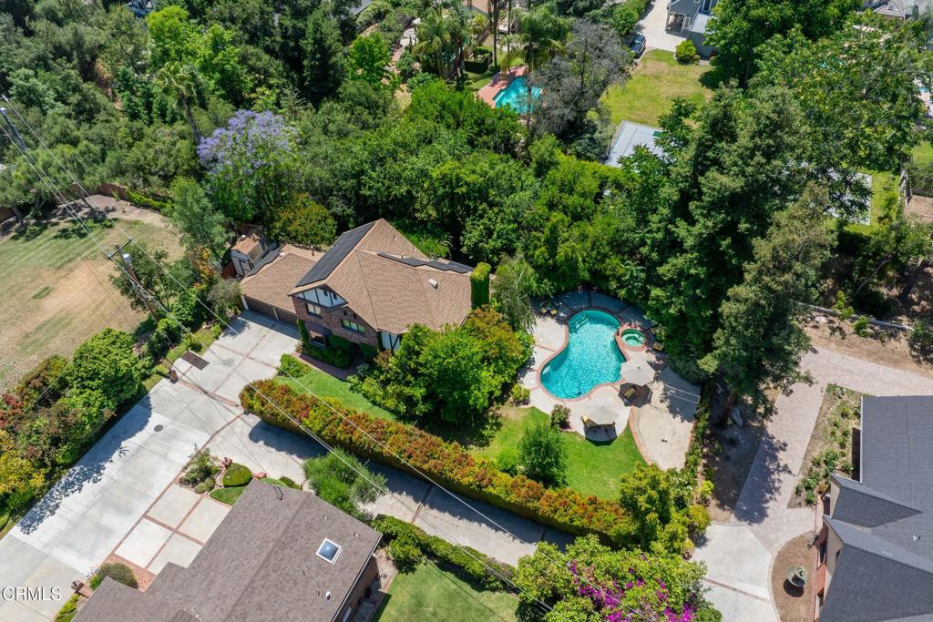 4621 Alta Canyada Road