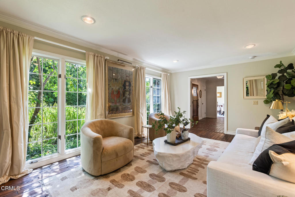 4621 Alta Canyada Road