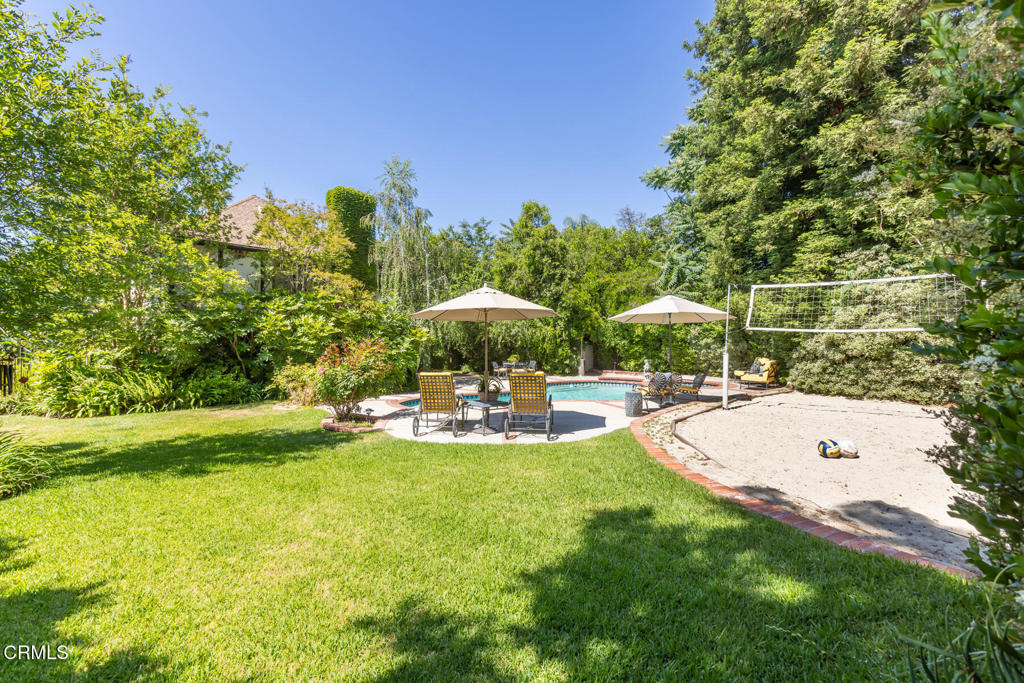 4621 Alta Canyada Road