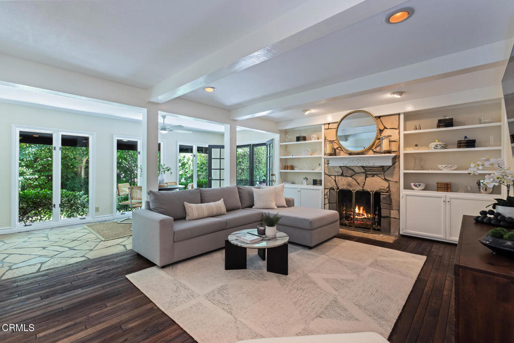 4621 Alta Canyada Road