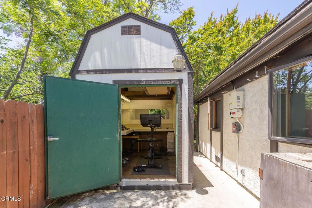 4621 Alta Canyada Road