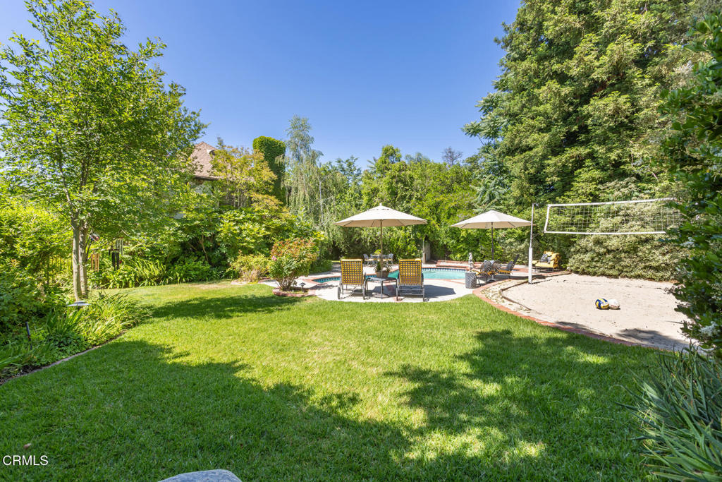 4621 Alta Canyada Road