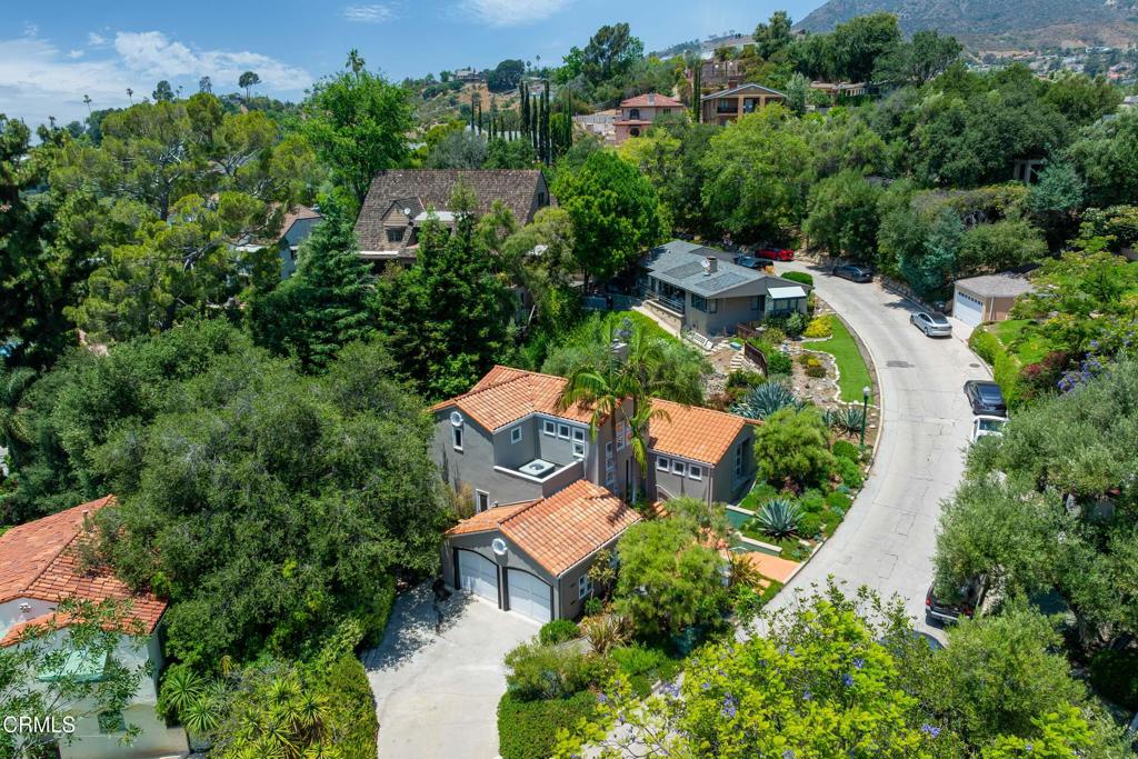 1040 Hillcroft Road