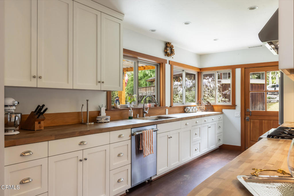 4254 Chevy Chase Drive