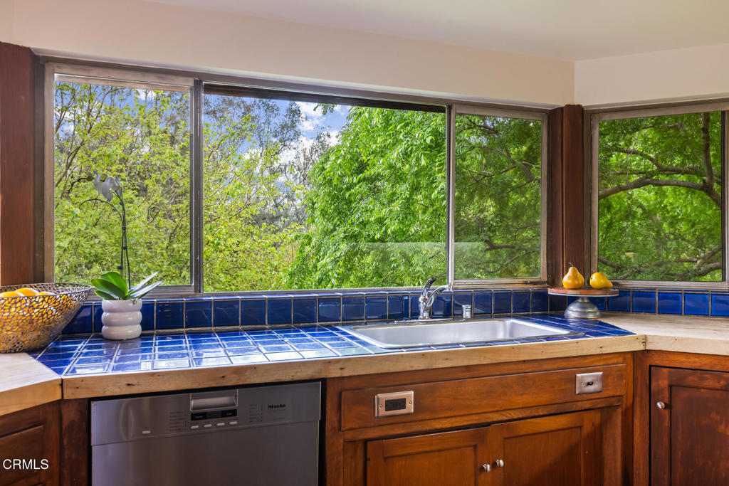 4254 Chevy Chase Drive