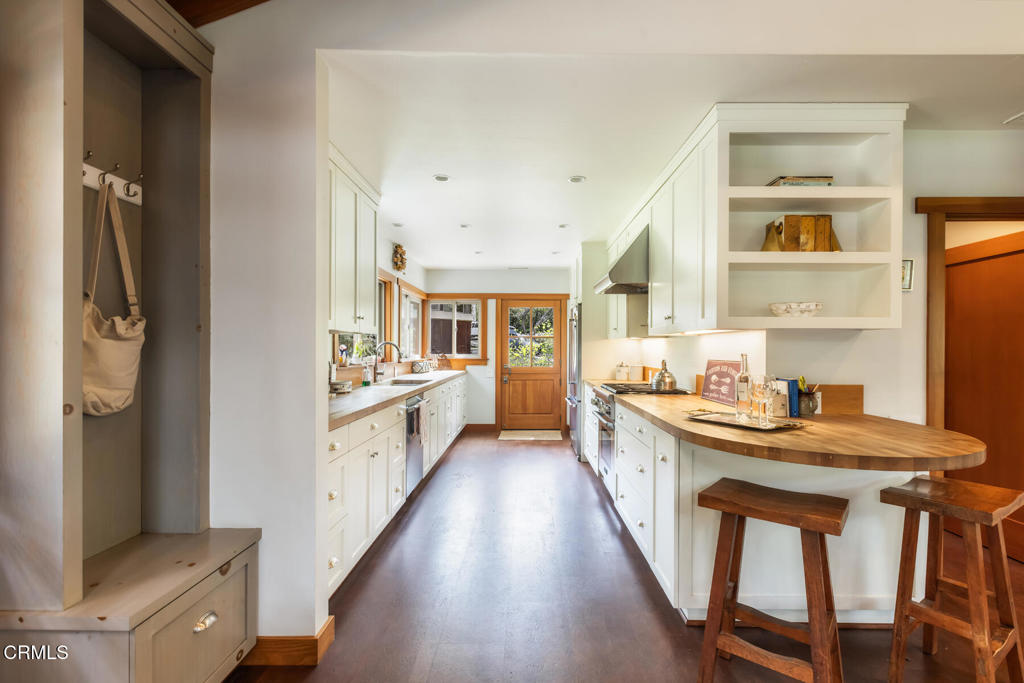 4254 Chevy Chase Drive