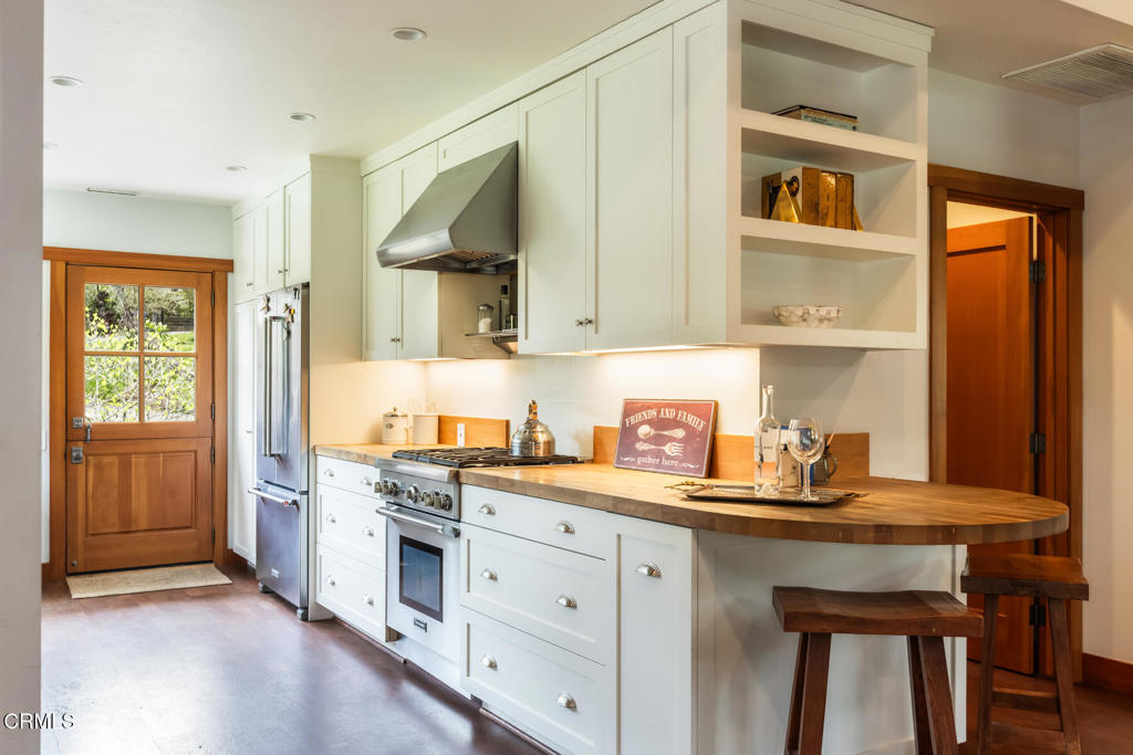 4254 Chevy Chase Drive