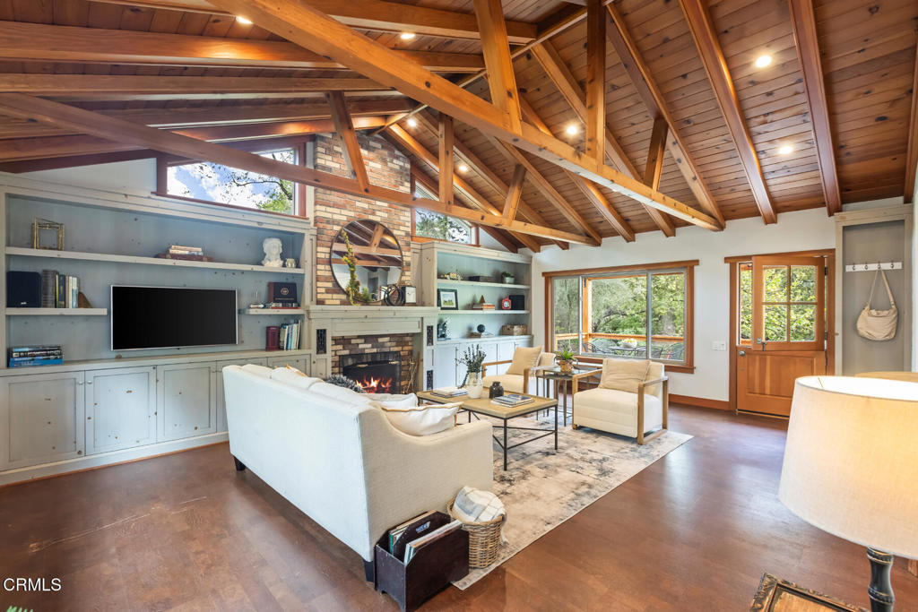 4254 Chevy Chase Drive