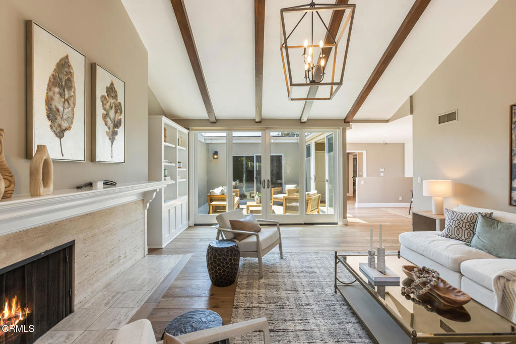 1040 S Orange Grove Boulevard 11