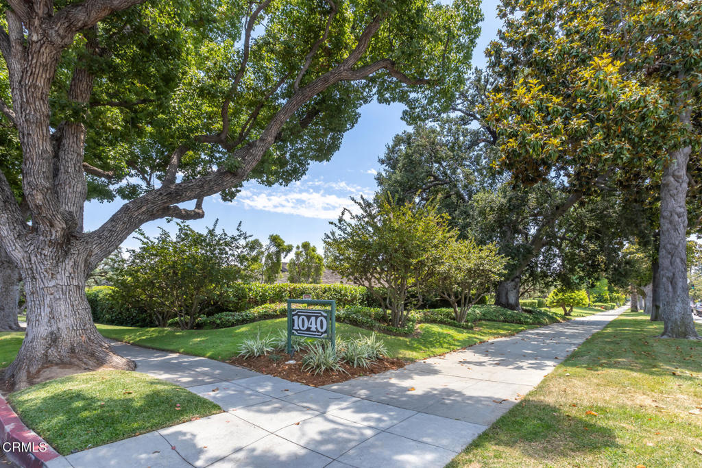 1040 S Orange Grove Boulevard 11