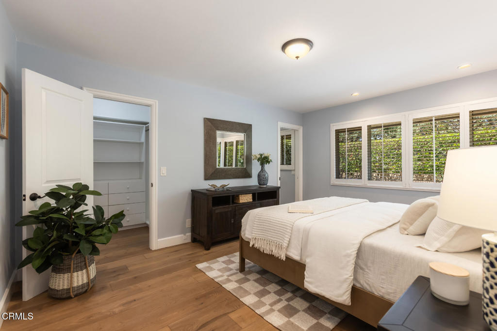 1040 S Orange Grove Boulevard 11