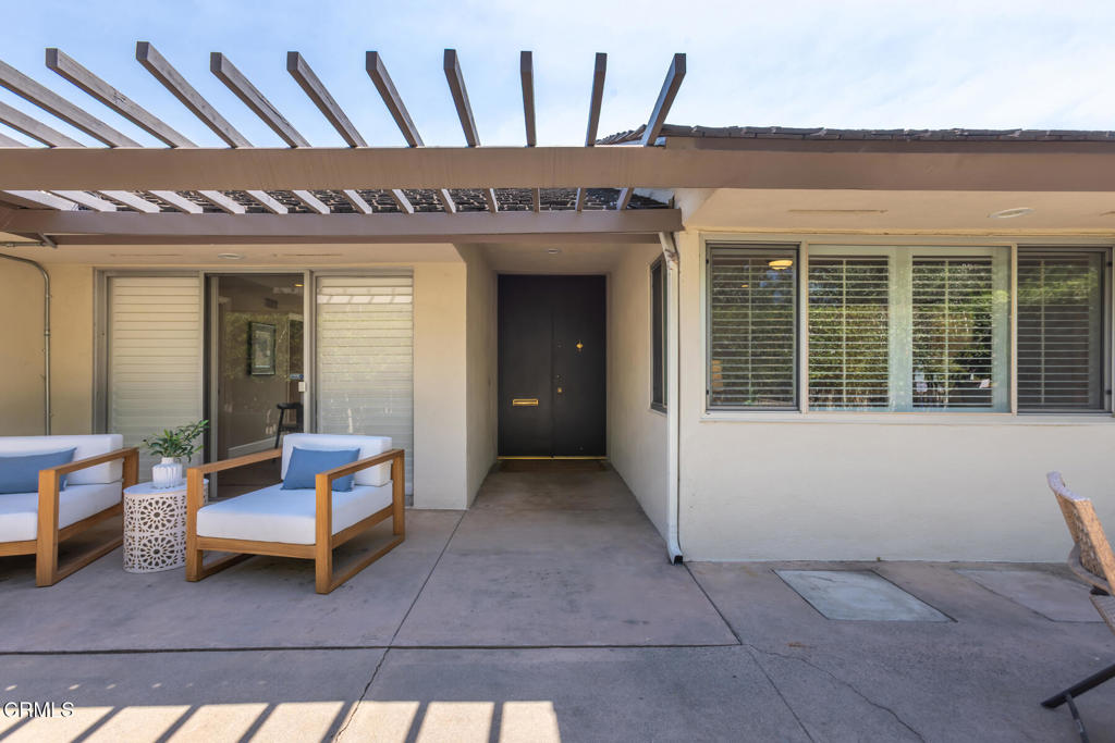 1040 S Orange Grove Boulevard 11