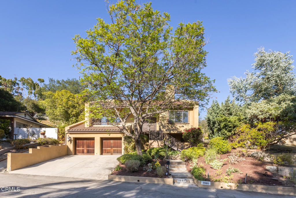 1961 El Arbolita Drive