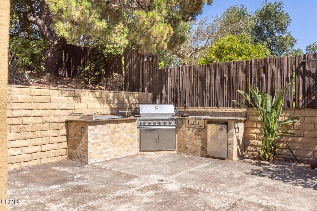 1961 El Arbolita Drive