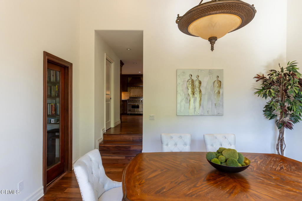 1961 El Arbolita Drive