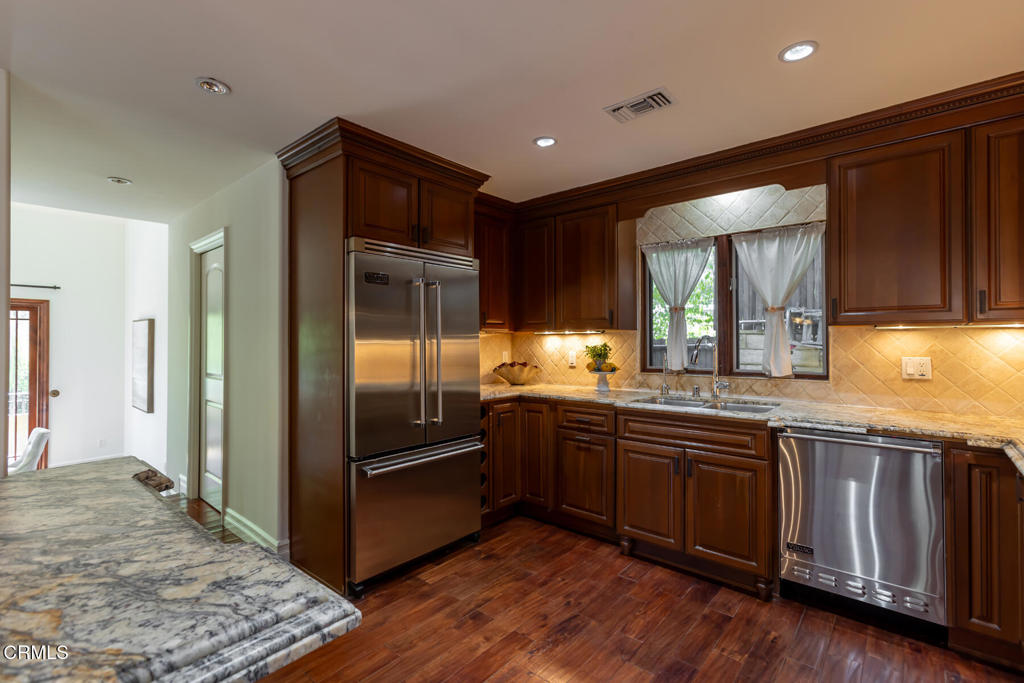 1961 El Arbolita Drive