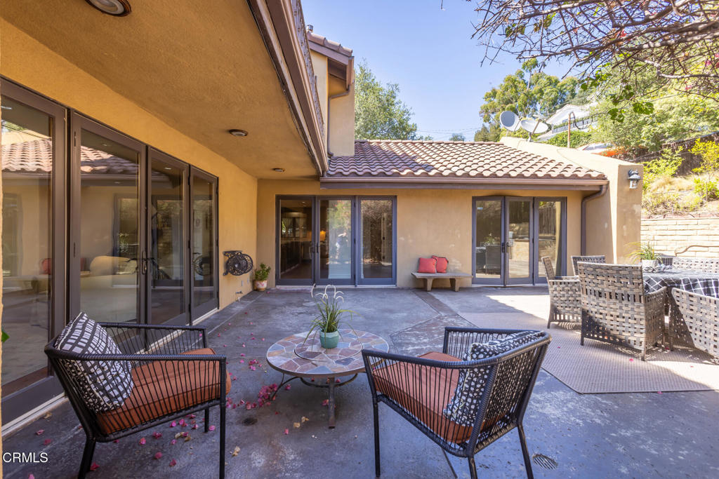 1961 El Arbolita Drive