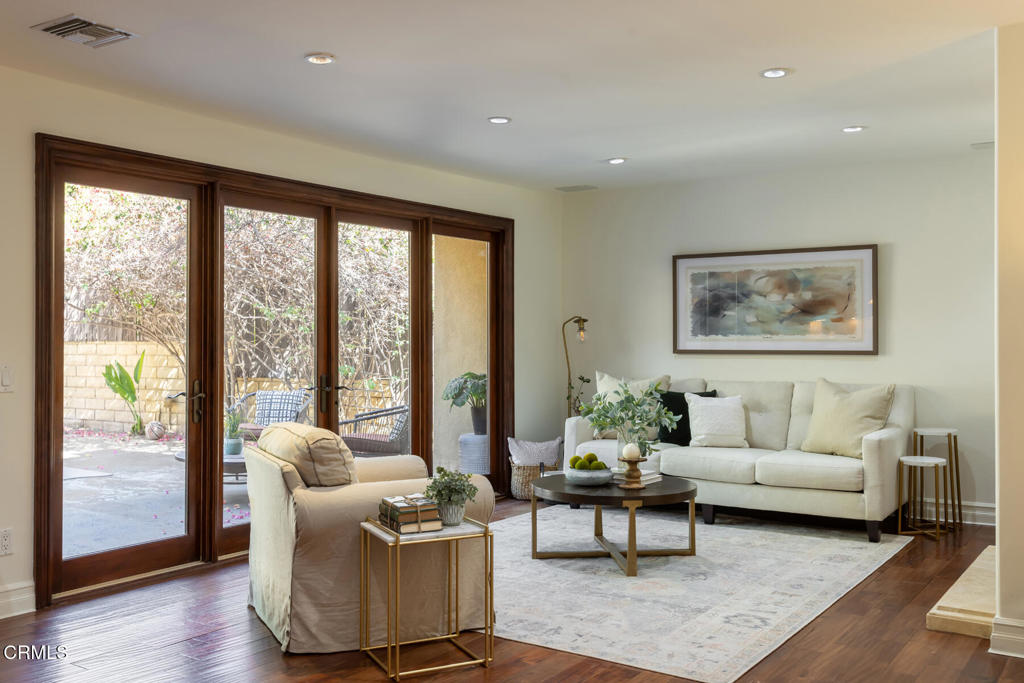 1961 El Arbolita Drive