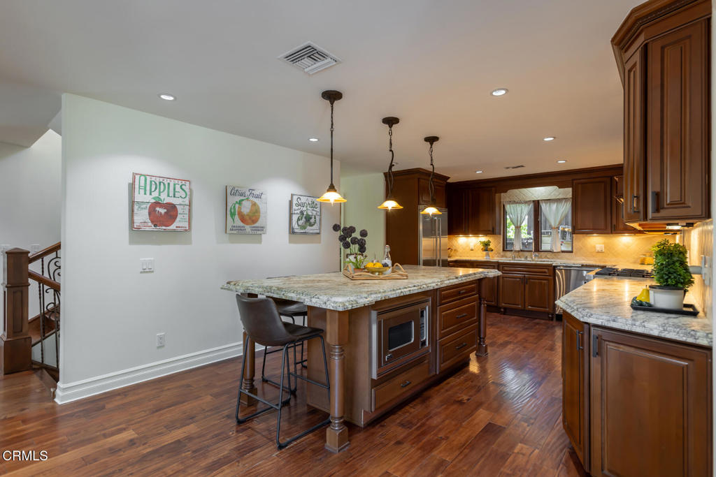 1961 El Arbolita Drive