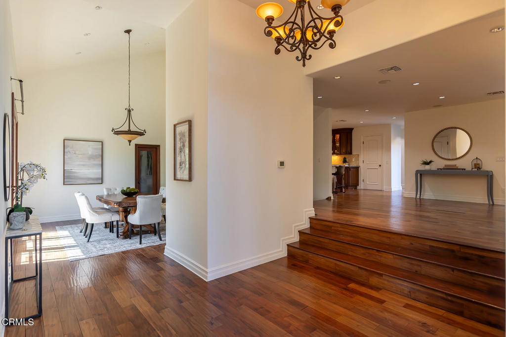 1961 El Arbolita Drive