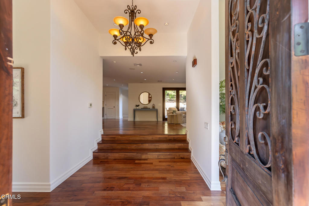 1961 El Arbolita Drive