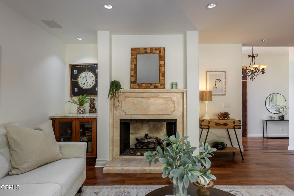 1961 El Arbolita Drive