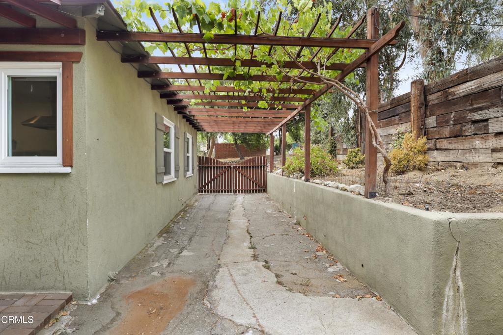 1622 Foothill Boulevard