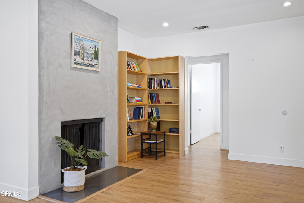 1622 Foothill Boulevard