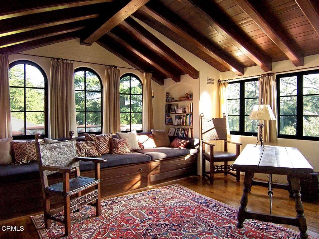 5237 Alta Canyada Road