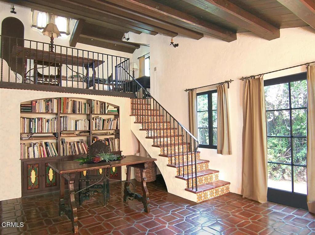 5237 Alta Canyada Road