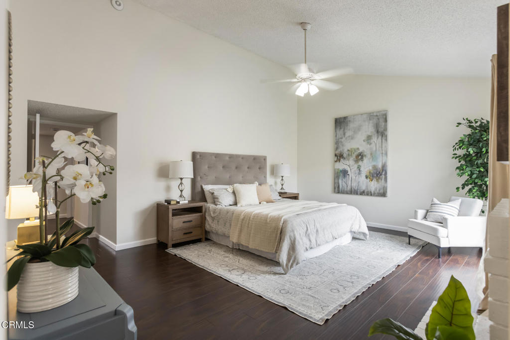 5230 Bellingham Avenue 6